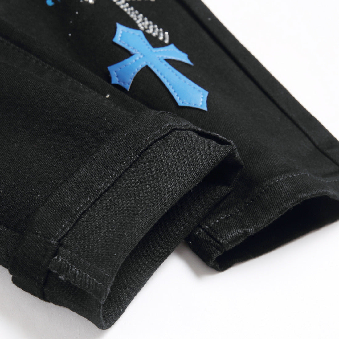 Amiri Jeans Cross Pattern Ripped Stretch Jeans